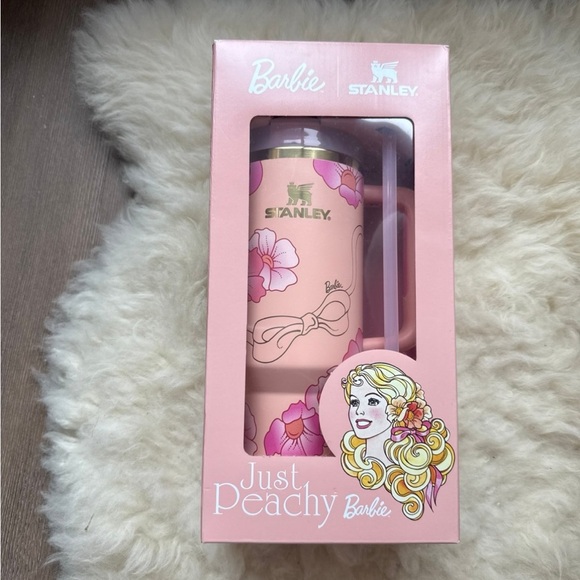 New stanley x barbie just peachy 40oz quencher - Picture 1 of 4